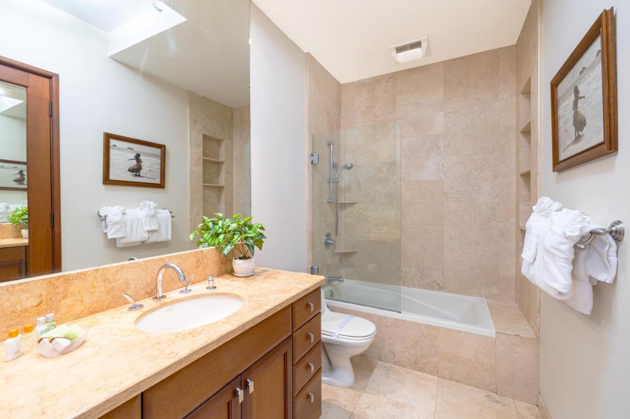 Upscale Penthouse With Ocean Views - Free Parking Apartamento Honolulu Exterior foto