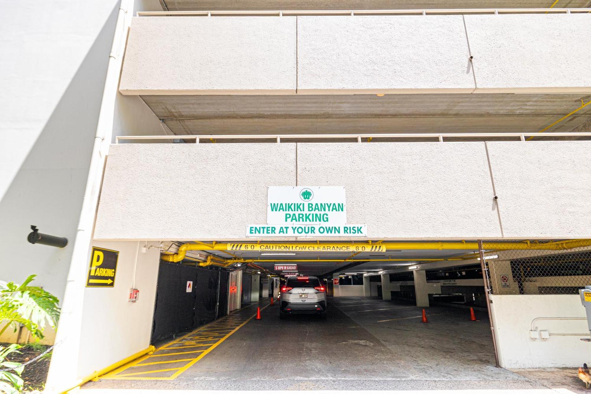 Upscale Penthouse With Ocean Views - Free Parking Apartamento Honolulu Exterior foto